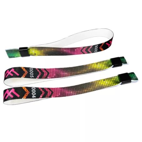 Pulsera de Textil (15x340mm, impresión en color en un lado, con datos variables) - con anillo de plástico auto-cerrable