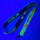 Lanyard de Satén con texto impreso de 20x900mm - Con impresión FLUO - Con mosquetón de gota