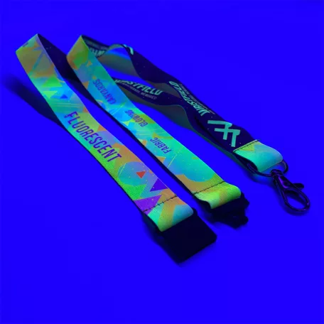 Lanyard de Satén con texto impreso de 20x900mm - Con impresión FLUO - Con mosquetón de gota y cierre de seguridad