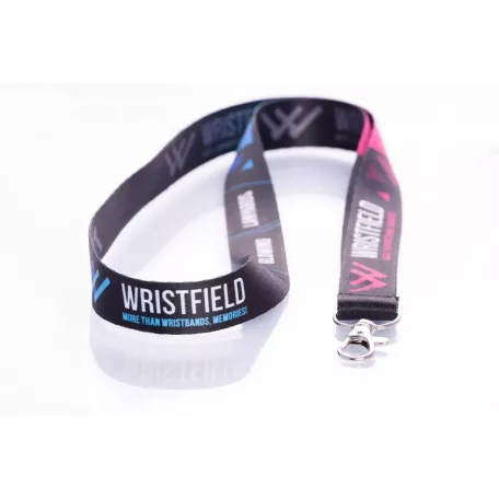 Lanyard de Satén con texto impreso de 20x900mm - Con mosquetón de gota