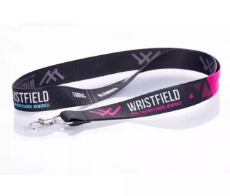   Lanyard acanalado con inscripción en color en ambos lados 20x900mm - Con mosquetón de gota