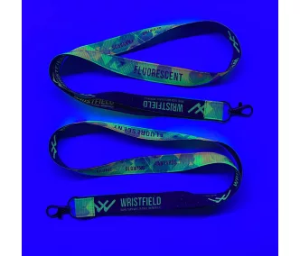   Lanyard acanalado con inscripción en color en ambos lados, impresión FLUO - 20x900mm - Con mosquetón de gota