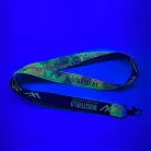 Lanyard acanalado con inscripción en color en ambos lados, impresión FLUO - 20x900mm - Con mosquetón de gota