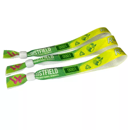 Brazalete de R-PET (Hecho de botellas de PET recicladas, 15x340mm, impresión a color en un lado, datos variables) - con anillo de plástico reciclado